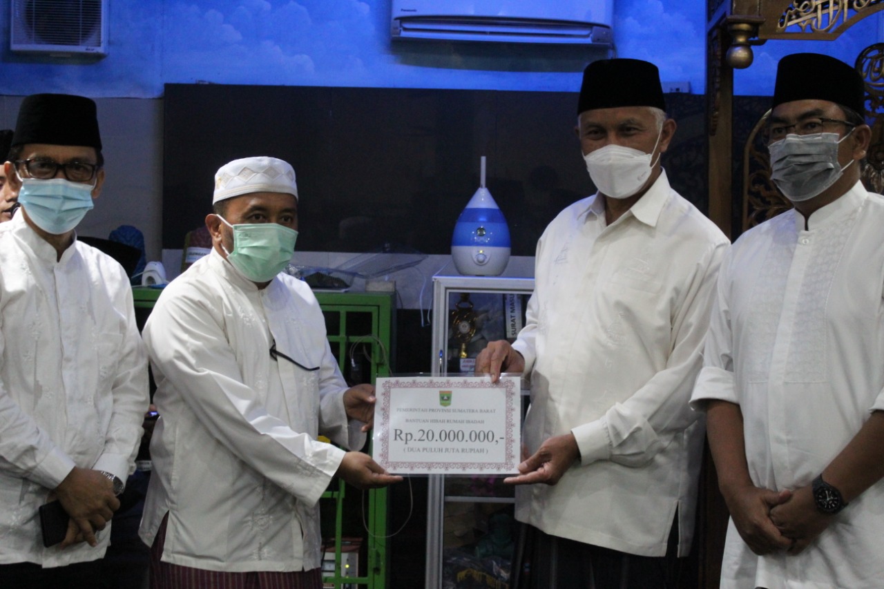 Gubernur Mahyeldi Ansharullah Lakukan Safari Ramdan Tahun 1442 H/2021 M, Pertama di masjid Al-Hijrah.