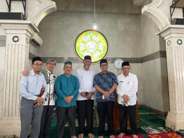 Gubernur Mahyeldi Khutbahi ASN Kementerian Koperasi dan UKM RI