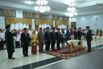 Gubernur Mahyeldi Lantik 11 Orang Pejabat Eselon 2 di Lingkup Pemprov. Sumbar