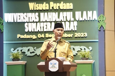 Hadiri Wisuda Perdana, Gubernur Mahyeldi Yakin Lulusan UNU Sumbar Kompeten secara Intelektual dan Spiritual