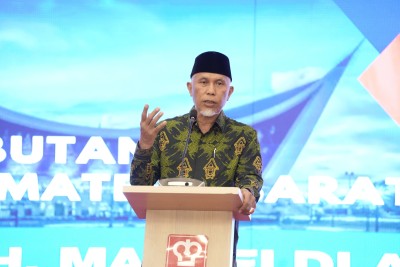 Gubernur Mahyeldi Tegaskan Pentingnya Keselamatan bagi Para Pekerja dan Terus Memantau Perusahaan yang Mempekerjakan Anak