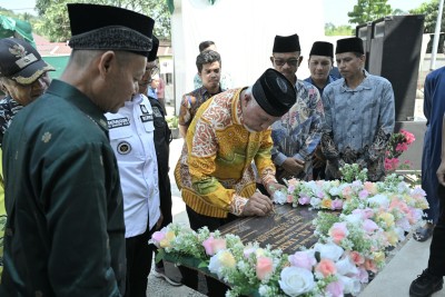 Gubernur Mahyeldi Berharap Masjid-Masjid di Sumbar Dapat Selalu Makmur Secara Fungsi